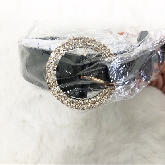 ✨ ONE LEFT ✨ Rhinestone Circle Buckle Belt - Picture 2 of 2